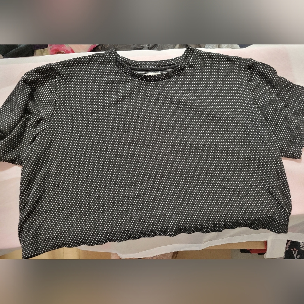 Lou And Grey oversized crop